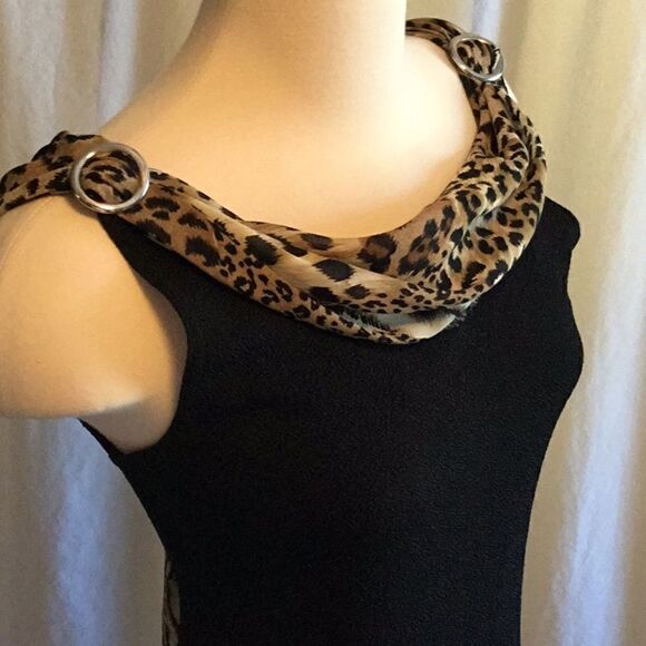 Maxi dress in black crepe like material in 7/8 - Picture 6 of 8